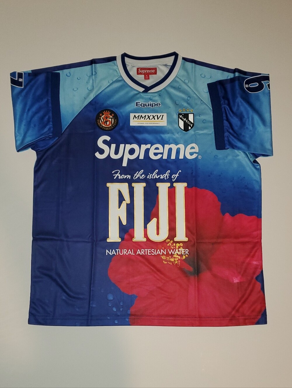 Supreme Men's Fiji Jersey Size XL